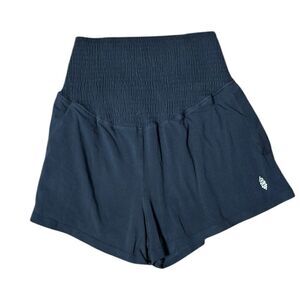 Free people movement x hatch maternity women’s xs black shorts smocked belly